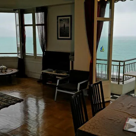 Appartement Le Mirage, Sea Front View, 3 Bedrooms, 100m *