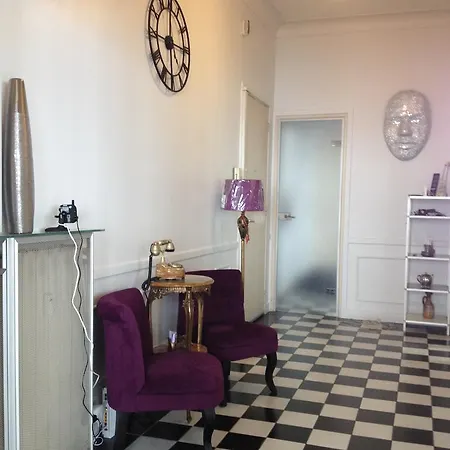 Le Mirage, Sea Front View, 3 Bedrooms, 100m