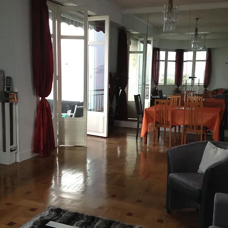 Le Mirage, Sea Front View, 3 Bedrooms, 100m Appartement