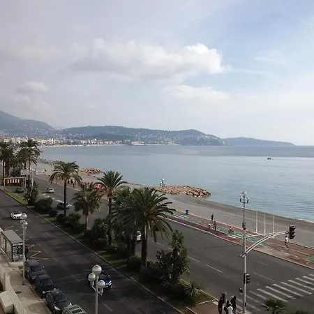 Appartement Le Mirage, Sea Front View, 3 Bedrooms, 100m *