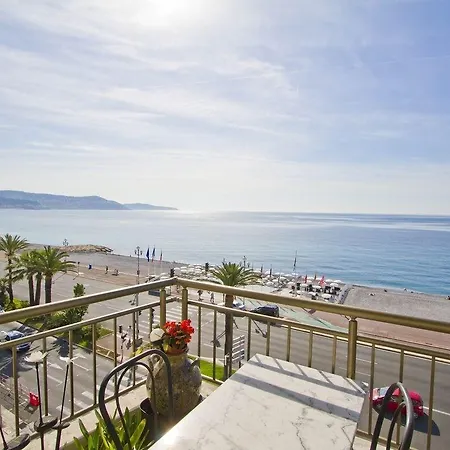 Appartement Le Mirage, Sea Front View, 3 Bedrooms, 100m