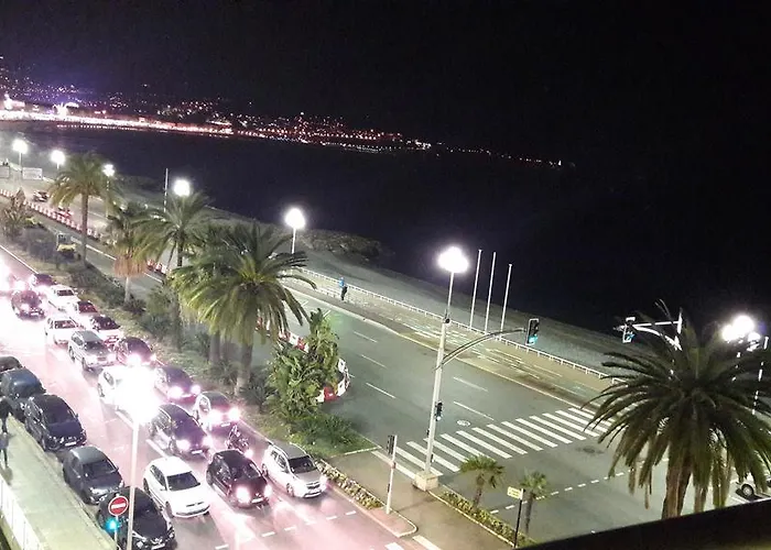 Le Mirage, Sea Front View, 3 Bedrooms, 100m *