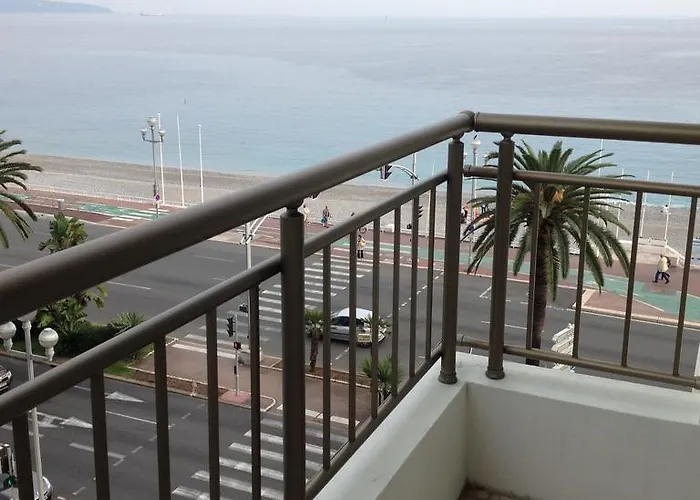 Le Mirage, Sea Front View, 3 Bedrooms, 100m *