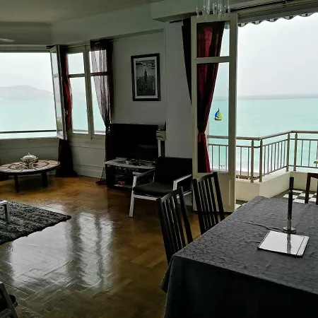 Le Mirage, Sea Front View, 3 Bedrooms, 100m *
